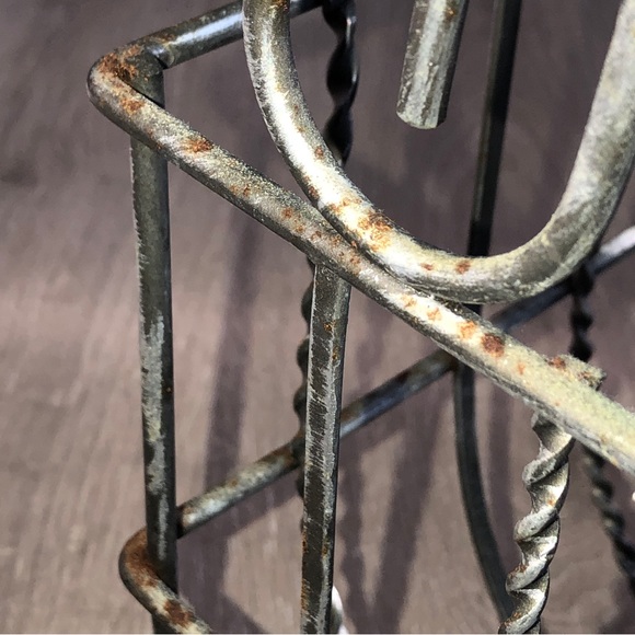 Metal magazine rack - Picture 9 of 14